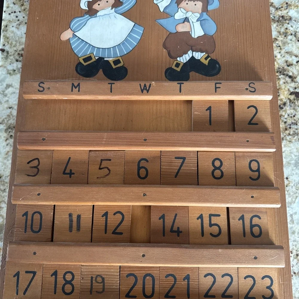 Perpetual Calendar Wood Cottage Core Granny Core Amish Man Woman Vintage READ
